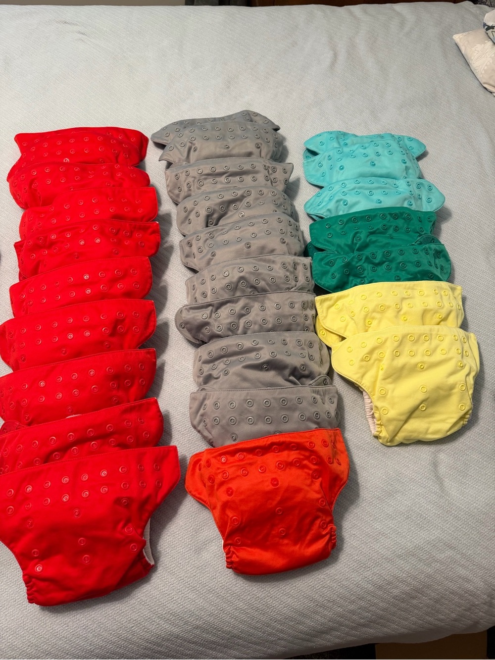 bumGenius Freetime™
2.0 All-In-One One-
Size Cloth
Diaper - Picture 4 of 11